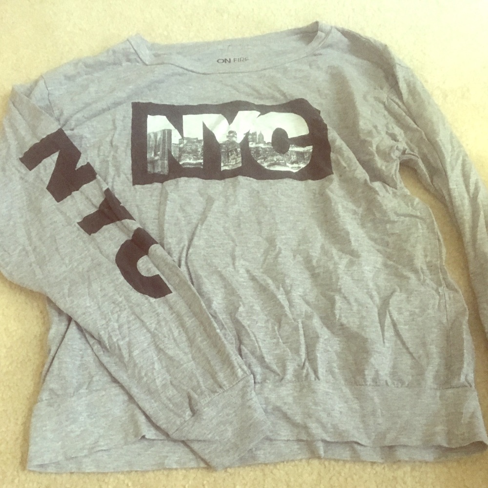 Nyc comfy long sleeve 👚